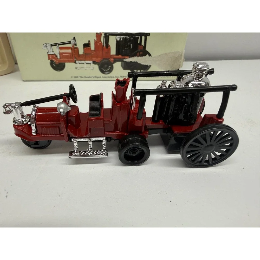 2001Reader's Digest 1914 Knox-Martin Diecast Fire Engine Tractor Red Vintage Toy